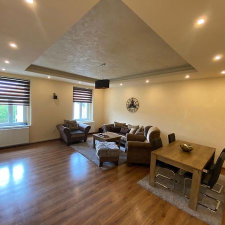 City Center Apartment Katarina マリアーンスケー・ラーズニェ エクステリア 写真