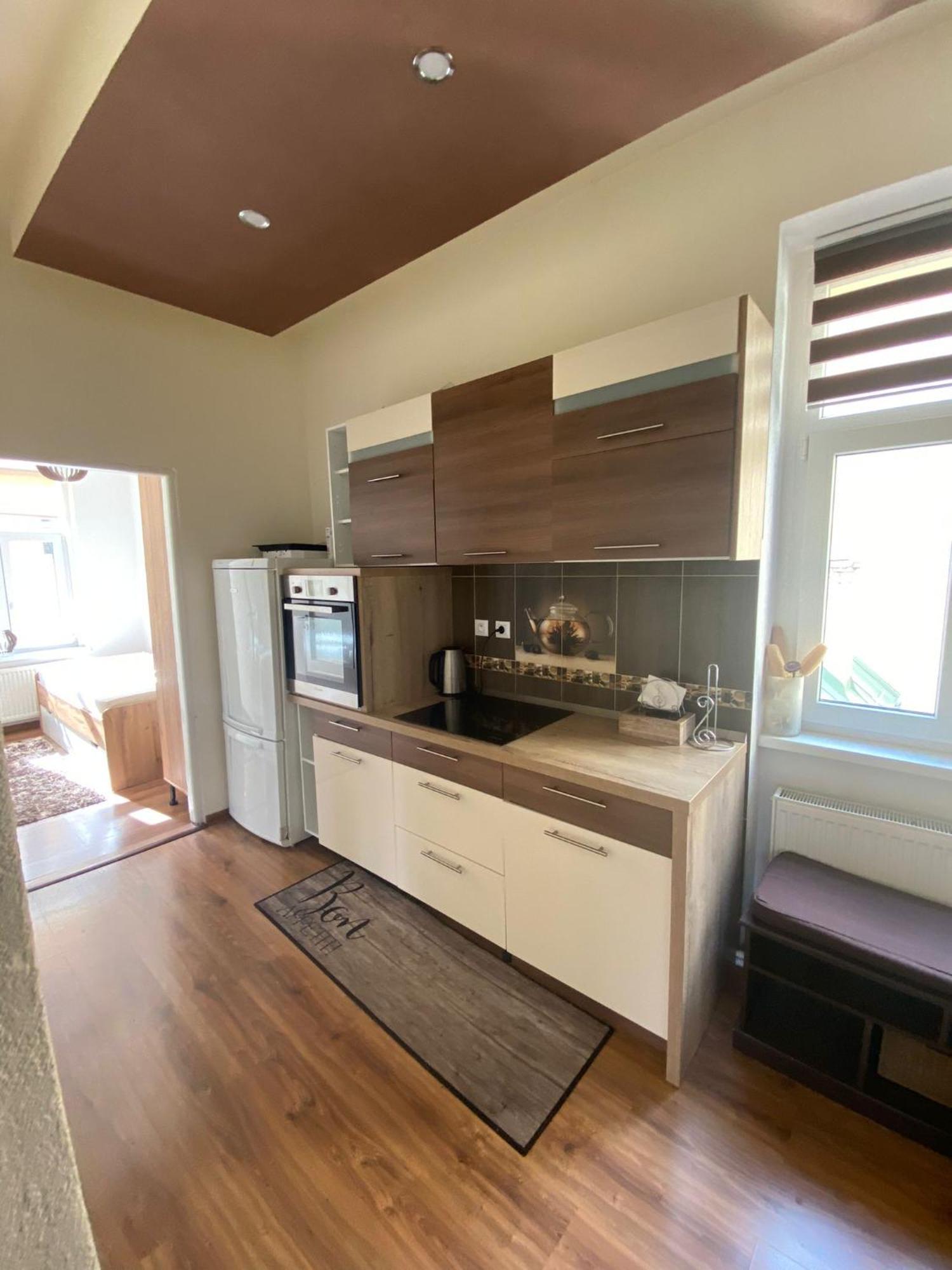 City Center Apartment Katarina マリアーンスケー・ラーズニェ エクステリア 写真